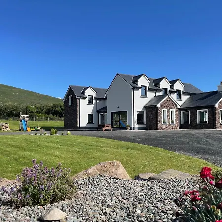 Δωμάτια σε οικογενειακή κατοικία The Ce Hideout *